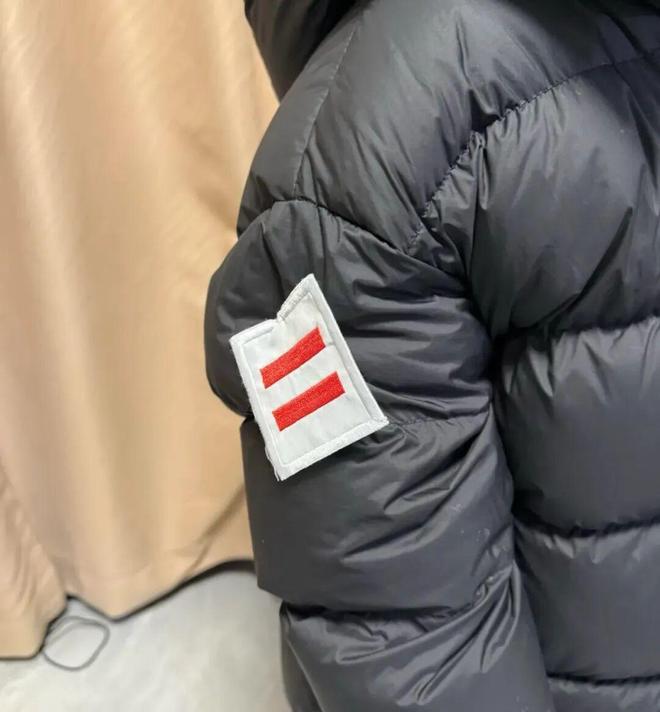 们个个杏林圣手心灵手巧具象化了!AG真人中国论给羽绒服续命妈妈(图10) 们个个杏林圣手心灵手巧具象化了!AG真人中国论给羽绒服续命妈妈(图10)